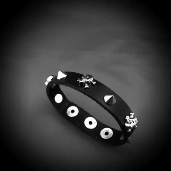 One Row Spike Genuine Leather Bracelet