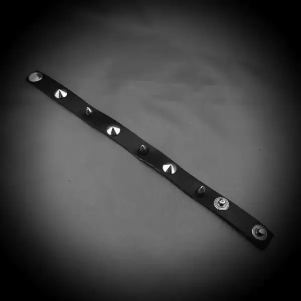 One Row Spike Genuine Leather Bracelet - Image 2