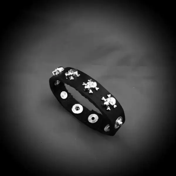 One Row Spike Genuine Leather Bracelet