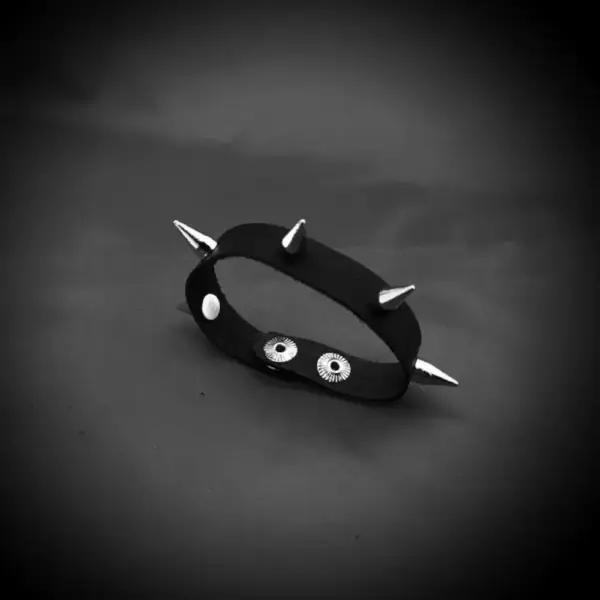 One Row Spike Genuine Leather Bracelet