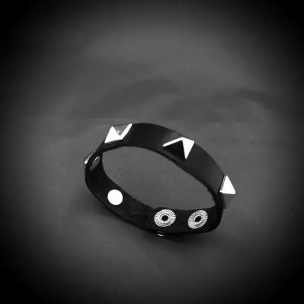One Row Spike Genuine Leather Bracelet