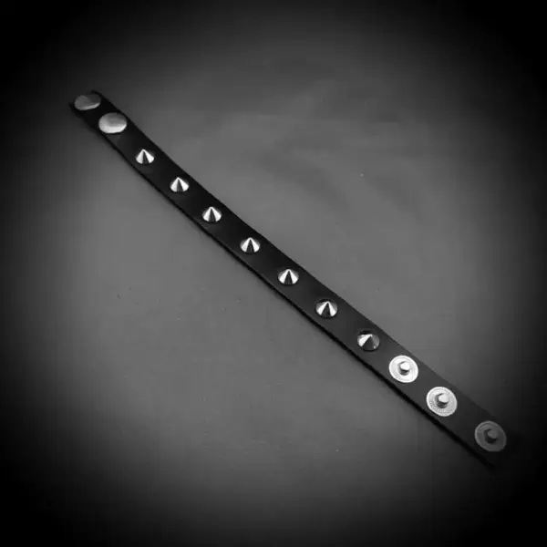 One Row Spike Genuine Leather Bracelet - Image 2